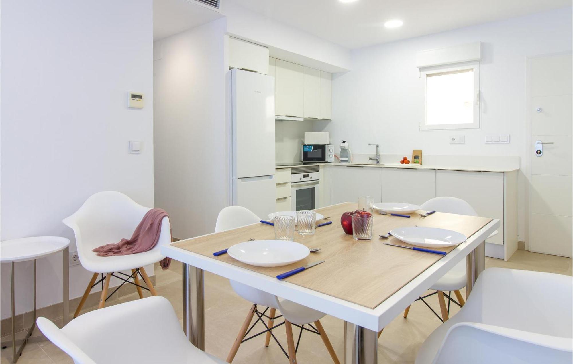 Appartement Stunning In With Kitchen Dénia